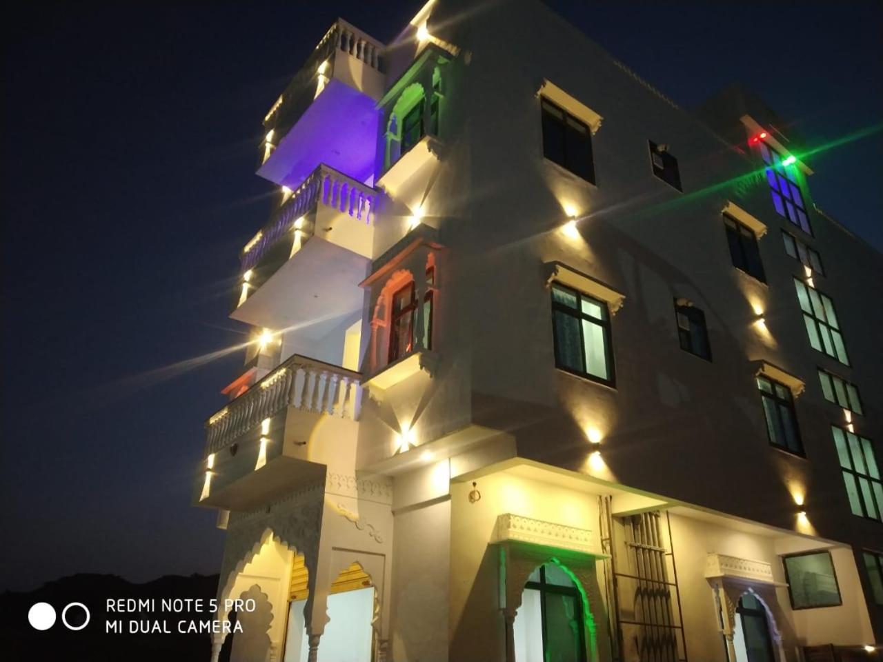 Hotel Moon Mahal Джайпур Екстериор снимка