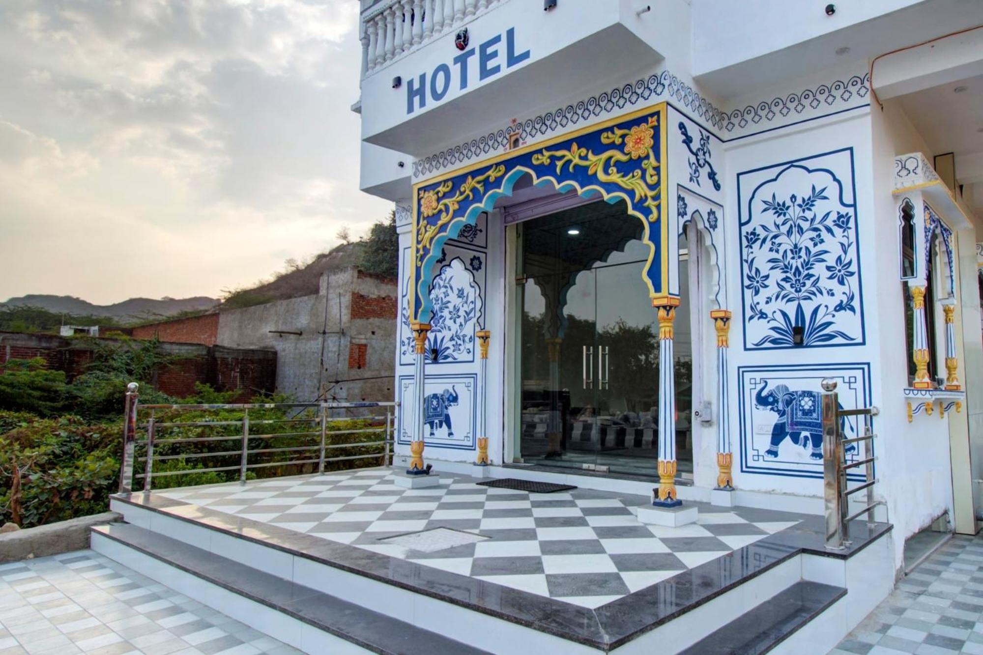 Hotel Moon Mahal Джайпур Екстериор снимка